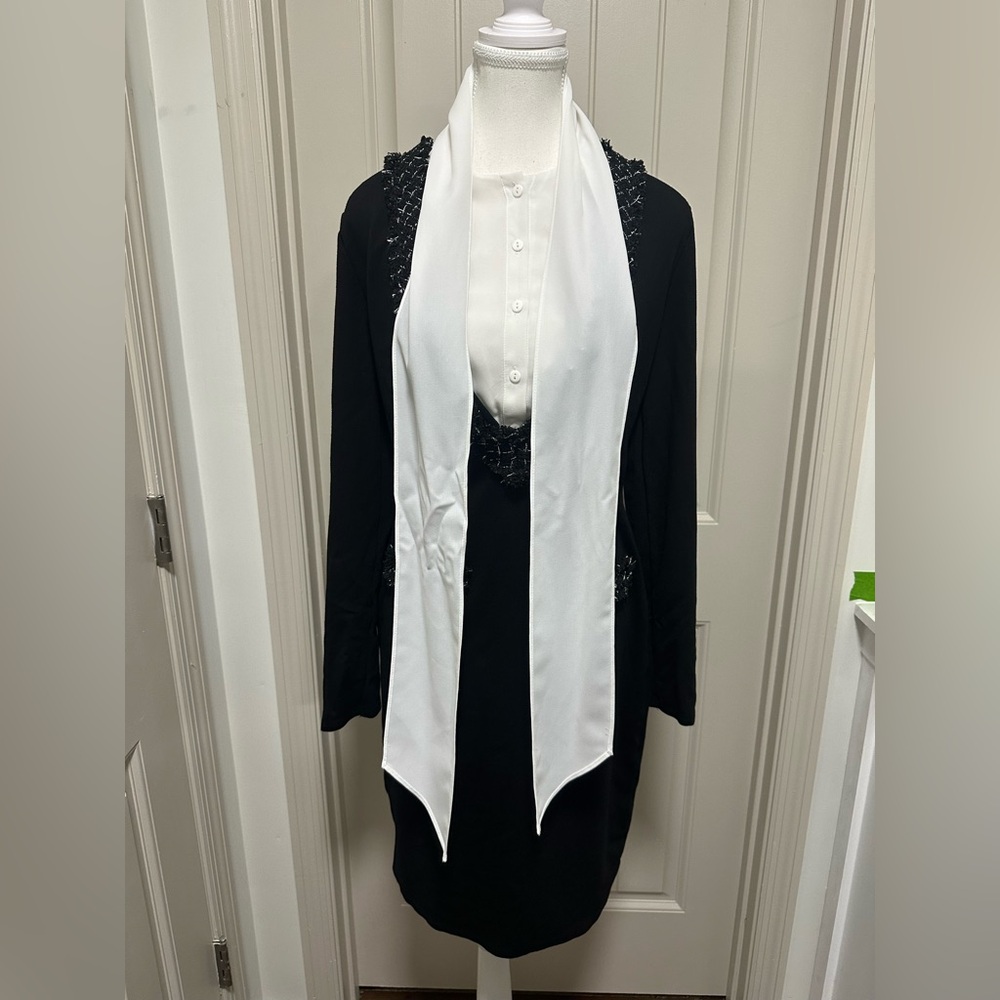 VENUS Black Dress with White Bow Accent - Picture 4 of 9